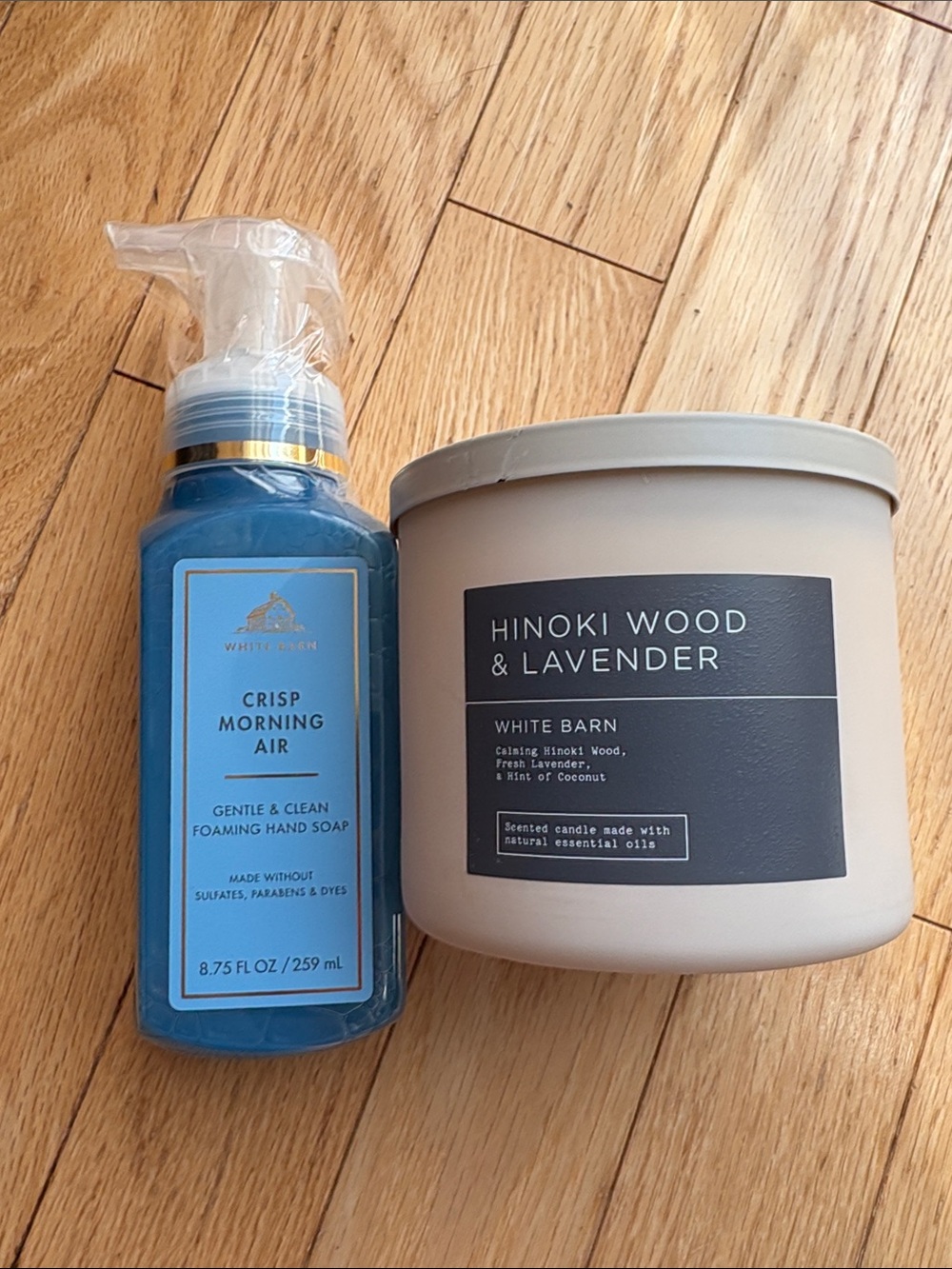 White Barn soap and 3 wick candle bundle Crisp Morning Air Foaming Hand Soap